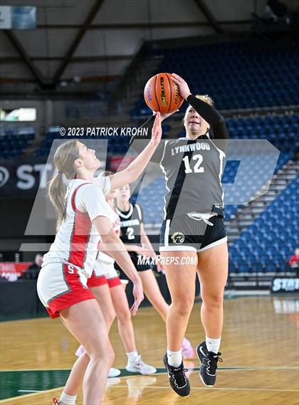 Thumbnail 1 in Lynnwood vs. Stanwood (WIAA State Round of 12) photogallery.