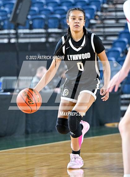 Thumbnail 3 in Lynnwood vs. Stanwood (WIAA State Round of 12) photogallery.