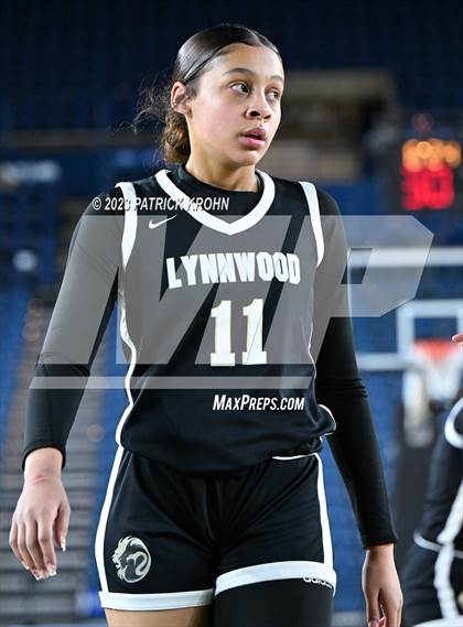 Thumbnail 2 in Lynnwood vs. Stanwood (WIAA State Round of 12) photogallery.