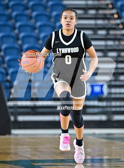 Thumbnail 2 in Lynnwood vs. Stanwood (WIAA State Round of 12) photogallery.
