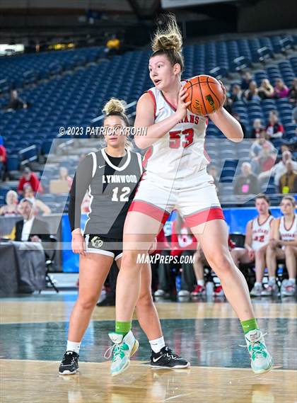 Thumbnail 1 in Lynnwood vs. Stanwood (WIAA State Round of 12) photogallery.