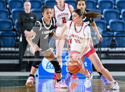 Thumbnail 3 in Lynnwood vs. Stanwood (WIAA State Round of 12) photogallery.