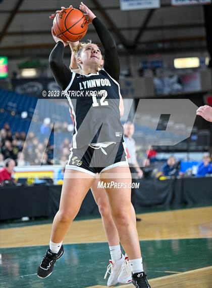 Thumbnail 2 in Lynnwood vs. Stanwood (WIAA State Round of 12) photogallery.