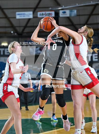 Thumbnail 3 in Lynnwood vs. Stanwood (WIAA State Round of 12) photogallery.