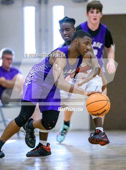 Thumbnail 2 in Liberty Christian vs. Village Christian Academy (Isaac Levy Veterans Day Tournament) photogallery.