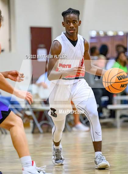 Thumbnail 2 in Liberty Christian vs. Village Christian Academy (Isaac Levy Veterans Day Tournament) photogallery.