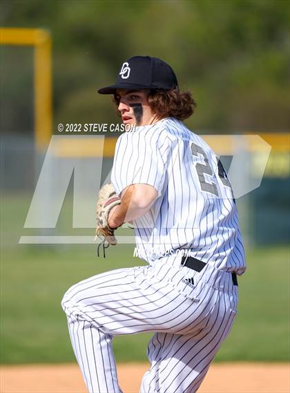 Thumbnail 2 in Folsom @ Del Oro photogallery.