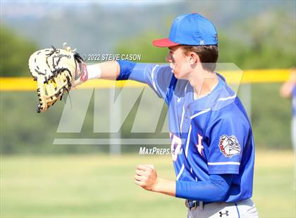 Thumbnail 2 in Folsom @ Del Oro photogallery.