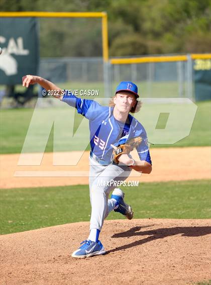 Thumbnail 1 in Folsom @ Del Oro photogallery.