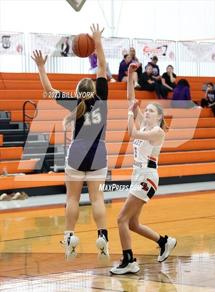 Thumbnail 2 in Grand Saline vs Bonham photogallery.