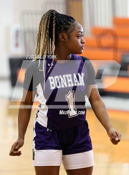 Thumbnail 2 in Grand Saline vs Bonham photogallery.
