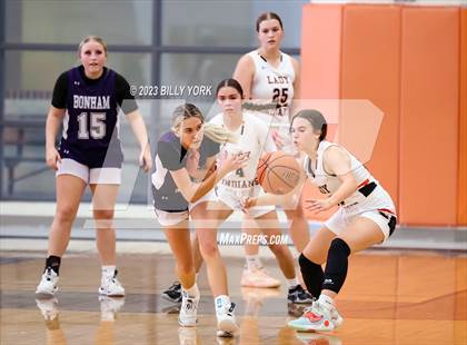 Thumbnail 2 in Grand Saline vs Bonham photogallery.