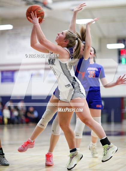 Thumbnail 2 in Selinsgrove vs. Central Columbia (PIAA District 4 Class 4A Semifinal) photogallery.