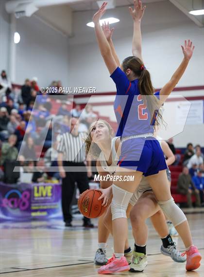 Thumbnail 1 in Selinsgrove vs. Central Columbia (PIAA District 4 Class 4A Semifinal) photogallery.