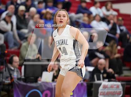 Thumbnail 1 in Selinsgrove vs. Central Columbia (PIAA District 4 Class 4A Semifinal) photogallery.