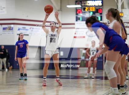 Thumbnail 2 in Selinsgrove vs. Central Columbia (PIAA District 4 Class 4A Semifinal) photogallery.