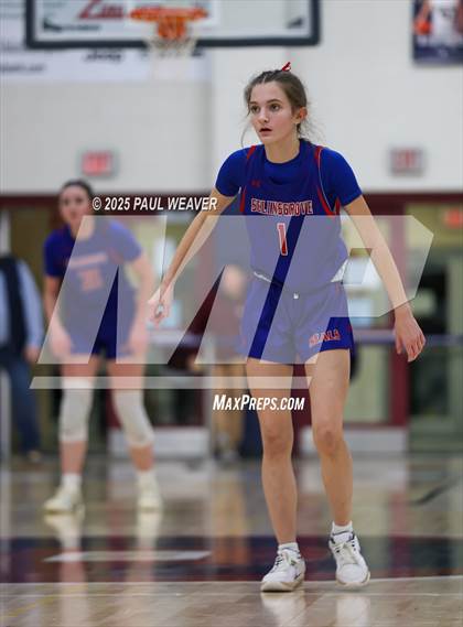 Thumbnail 1 in Selinsgrove vs. Central Columbia (PIAA District 4 Class 4A Semifinal) photogallery.