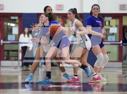 Thumbnail 3 in Selinsgrove vs. Central Columbia (PIAA District 4 Class 4A Semifinal) photogallery.