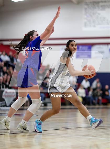 Thumbnail 3 in Selinsgrove vs. Central Columbia (PIAA District 4 Class 4A Semifinal) photogallery.