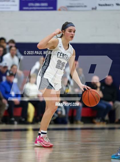 Thumbnail 1 in Selinsgrove vs. Central Columbia (PIAA District 4 Class 4A Semifinal) photogallery.