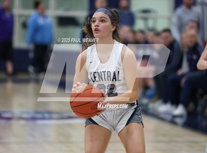 Thumbnail 1 in Selinsgrove vs. Central Columbia (PIAA District 4 Class 4A Semifinal) photogallery.