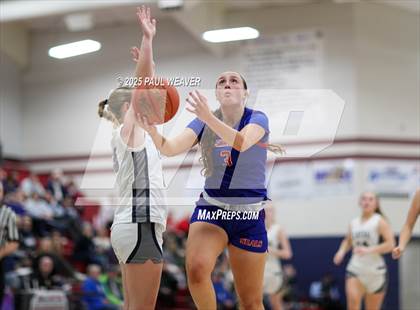 Thumbnail 1 in Selinsgrove vs. Central Columbia (PIAA District 4 Class 4A Semifinal) photogallery.