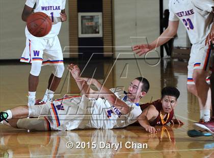 Thumbnail 3 in Highland vs. Westlake (Rose City Roundball Classic) photogallery.