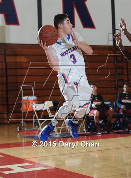 Thumbnail 1 in Highland vs. Westlake (Rose City Roundball Classic) photogallery.