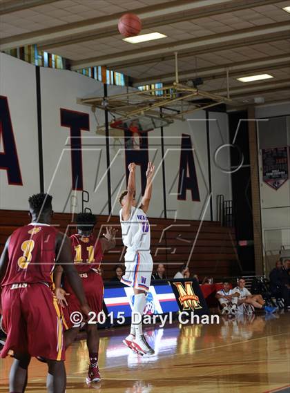 Thumbnail 2 in Highland vs. Westlake (Rose City Roundball Classic) photogallery.
