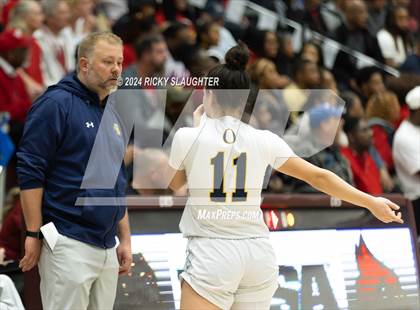 Thumbnail 3 in O'Fallon vs. Alton (IHSA 4A Sectional Semifinal) photogallery.