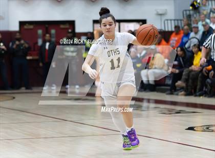 Thumbnail 2 in O'Fallon vs. Alton (IHSA 4A Sectional Semifinal) photogallery.