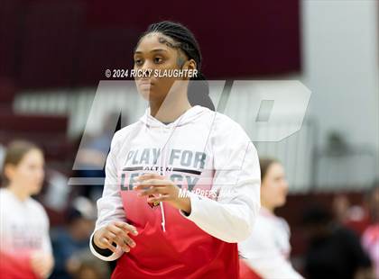 Thumbnail 2 in O'Fallon vs. Alton (IHSA 4A Sectional Semifinal) photogallery.