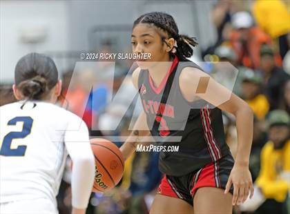 Thumbnail 1 in O'Fallon vs. Alton (IHSA 4A Sectional Semifinal) photogallery.
