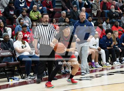 Thumbnail 1 in O'Fallon vs. Alton (IHSA 4A Sectional Semifinal) photogallery.