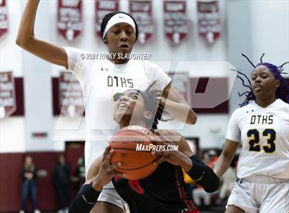 Thumbnail 1 in O'Fallon vs. Alton (IHSA 4A Sectional Semifinal) photogallery.