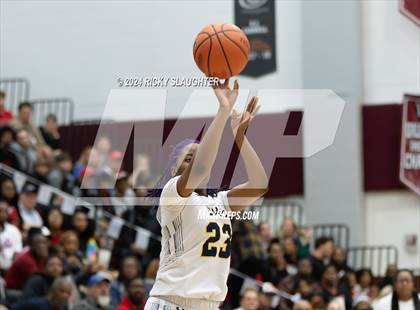 Thumbnail 1 in O'Fallon vs. Alton (IHSA 4A Sectional Semifinal) photogallery.
