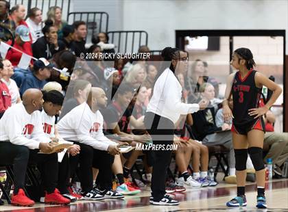 Thumbnail 2 in O'Fallon vs. Alton (IHSA 4A Sectional Semifinal) photogallery.