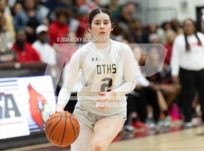 Thumbnail 3 in O'Fallon vs. Alton (IHSA 4A Sectional Semifinal) photogallery.