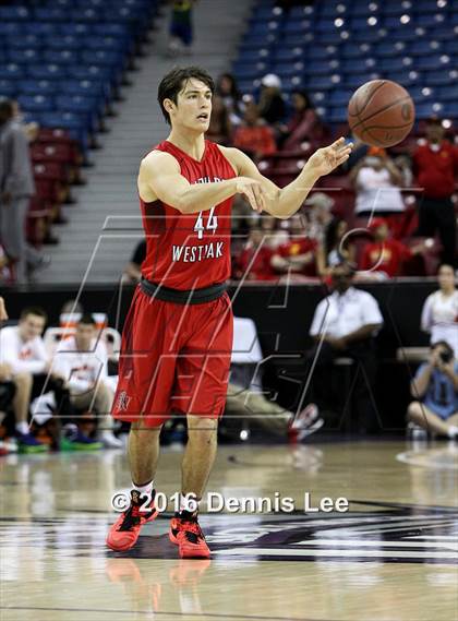 Thumbnail 2 in Harvard-Westlake vs. Palma (CIF State D4 Final) photogallery.
