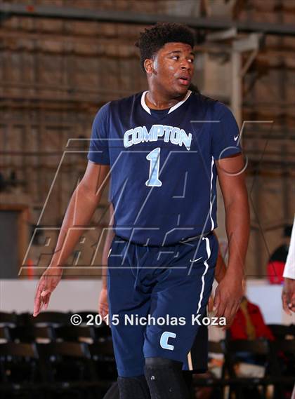 Thumbnail 1 in Lawndale vs. Compton (Jordan Take Flight Challenge) photogallery.