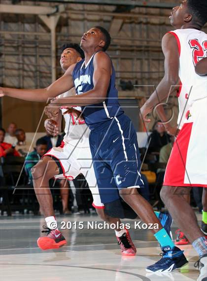 Thumbnail 2 in Lawndale vs. Compton (Jordan Take Flight Challenge) photogallery.