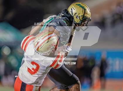 Thumbnail 1 in Langston Hughes vs Rome (GHSA 6A Semifinal) photogallery.