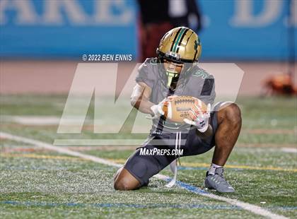 Thumbnail 3 in Langston Hughes vs Rome (GHSA 6A Semifinal) photogallery.