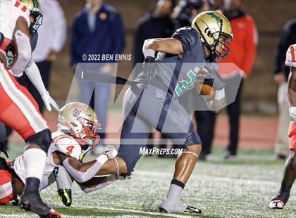 Thumbnail 2 in Langston Hughes vs Rome (GHSA 6A Semifinal) photogallery.