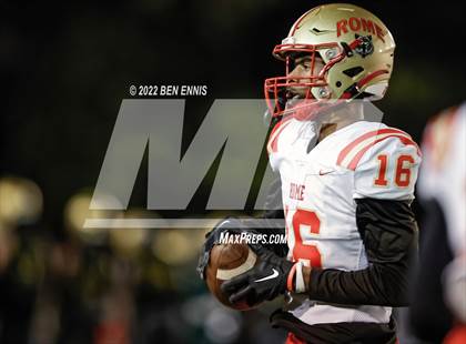 Thumbnail 2 in Langston Hughes vs Rome (GHSA 6A Semifinal) photogallery.