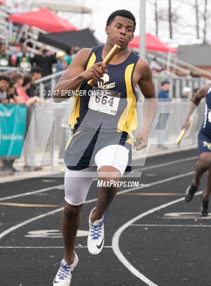 Thumbnail 1 in West Mecklenburg Hawk Invitational photogallery.