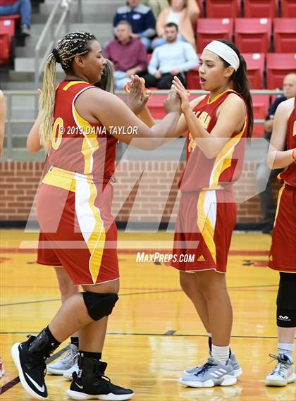 Thumbnail 1 in Chicken Express All-Star Classic photogallery.