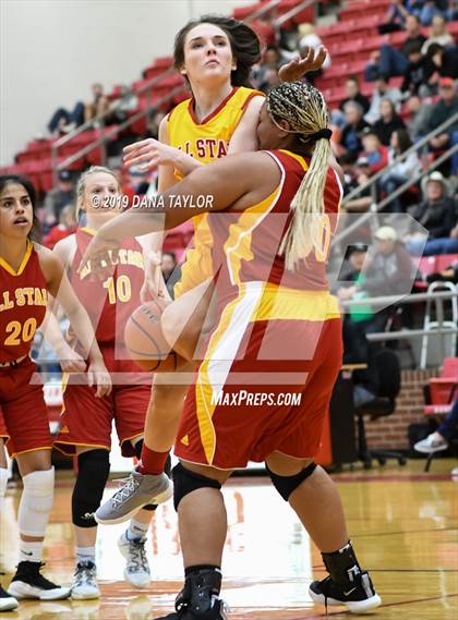 Thumbnail 2 in Chicken Express All-Star Classic photogallery.