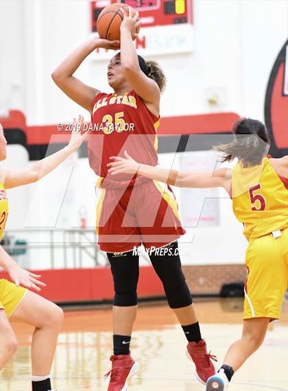 Thumbnail 3 in Chicken Express All-Star Classic photogallery.