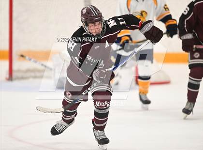 Thumbnail 2 in North Haven vs. East Haven (SCC D2 Semifinal) photogallery.